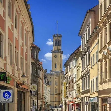 Altstadt - Stilvolle Familienfreundliche 78qm Am Zittauer Museum Und Zittauer Gebirge Im Herzen Der Oberlausitz Mit Eigenem Parkplatz Ideal Zum Wandern Im Dreilaendereck Apartment Zittau