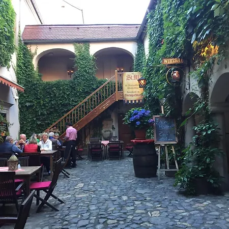 Altstadt - Stilvolle Familienfreundliche 78qm Am Zittauer Museum Und Zittauer Gebirge Im Herzen Der Oberlausitz Mit Eigenem Parkplatz Ideal Zum Wandern Im Dreilaendereck Apartment *