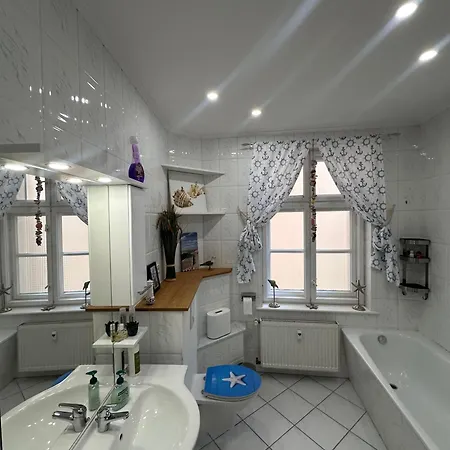 Altstadt - Stilvolle Familienfreundliche 78qm Am Zittauer Museum Und Zittauer Gebirge Im Herzen Der Oberlausitz Mit Eigenem Parkplatz Ideal Zum Wandern Im Dreilaendereck Lejlighed