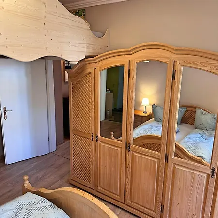 Altstadt - Stilvolle Familienfreundliche 78qm Am Zittauer Museum Und Zittauer Gebirge Im Herzen Der Oberlausitz Mit Eigenem Parkplatz Ideal Zum Wandern Im Dreilaendereck *