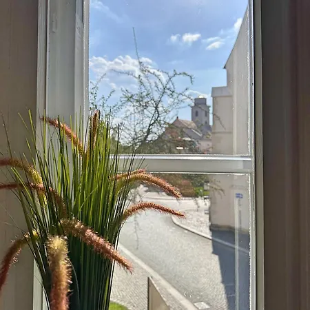 Altstadt - Stilvolle Familienfreundliche 78qm Am Zittauer Museum Und Zittauer Gebirge Im Herzen Der Oberlausitz Mit Eigenem Parkplatz Ideal Zum Wandern Im Dreilaendereck Zittau