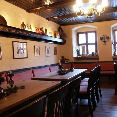Altstadt - Stilvolle Familienfreundliche 78qm Am Zittauer Museum Und Zittauer Gebirge Im Herzen Der Oberlausitz Mit Eigenem Parkplatz Ideal Zum Wandern Im Dreilaendereck Apartment