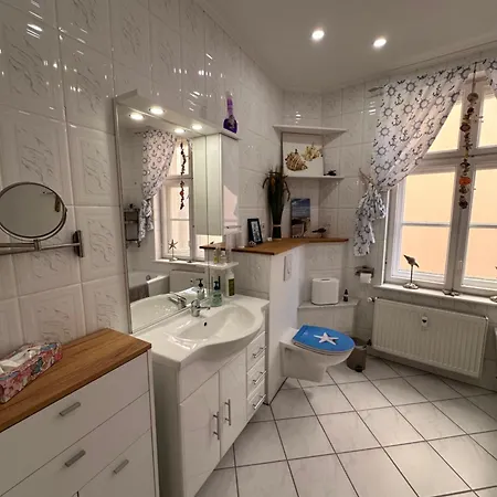 Altstadt - Stilvolle Familienfreundliche 78qm Am Zittauer Museum Und Zittauer Gebirge Im Herzen Der Oberlausitz Mit Eigenem Parkplatz Ideal Zum Wandern Im Dreilaendereck Apartment