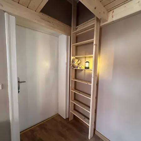 Apartment Altstadt - Stilvolle Familienfreundliche 78qm Am Zittauer Museum Und Zittauer Gebirge Im Herzen Der Oberlausitz Mit Eigenem Parkplatz Ideal Zum Wandern Im Dreilaendereck Zittau