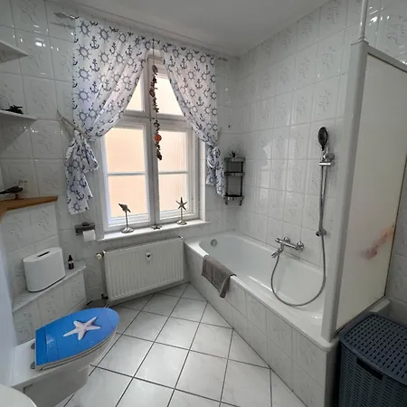 Apartment Altstadt - Stilvolle Familienfreundliche 78qm Am Zittauer Museum Und Zittauer Gebirge Im Herzen Der Oberlausitz Mit Eigenem Parkplatz Ideal Zum Wandern Im Dreilaendereck