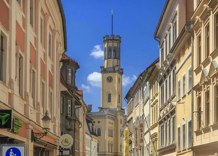 Altstadt - Stilvolle Familienfreundliche 78qm Am Zittauer Museum Und Zittauer Gebirge Im Herzen Der Oberlausitz Mit Eigenem Parkplatz Ideal Zum Wandern Im Dreilaendereck شقة تسيتاو