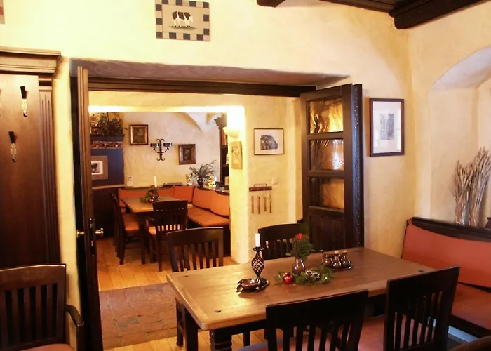 Altstadt - Stilvolle Familienfreundliche 78qm Am Zittauer Museum Und Zittauer Gebirge Im Herzen Der Oberlausitz Mit Eigenem Parkplatz Ideal Zum Wandern Im Dreilaendereck *